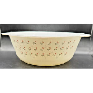 Vintage Pyrex "Tulip" Casserole, Like New, Kitchen, Collectible, 80's